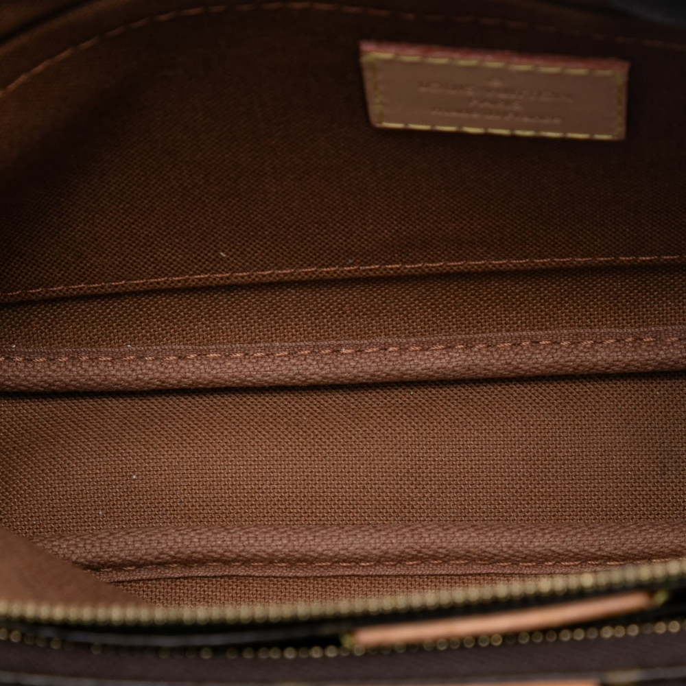 Louis Vuitton Multi Pochette Accessoires Canvas Pouch Crossbody Monogram