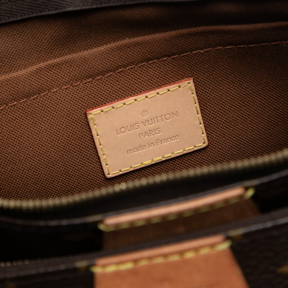 Louis Vuitton Multi Pochette Accessoires Canvas Pouch Crossbody Monogram