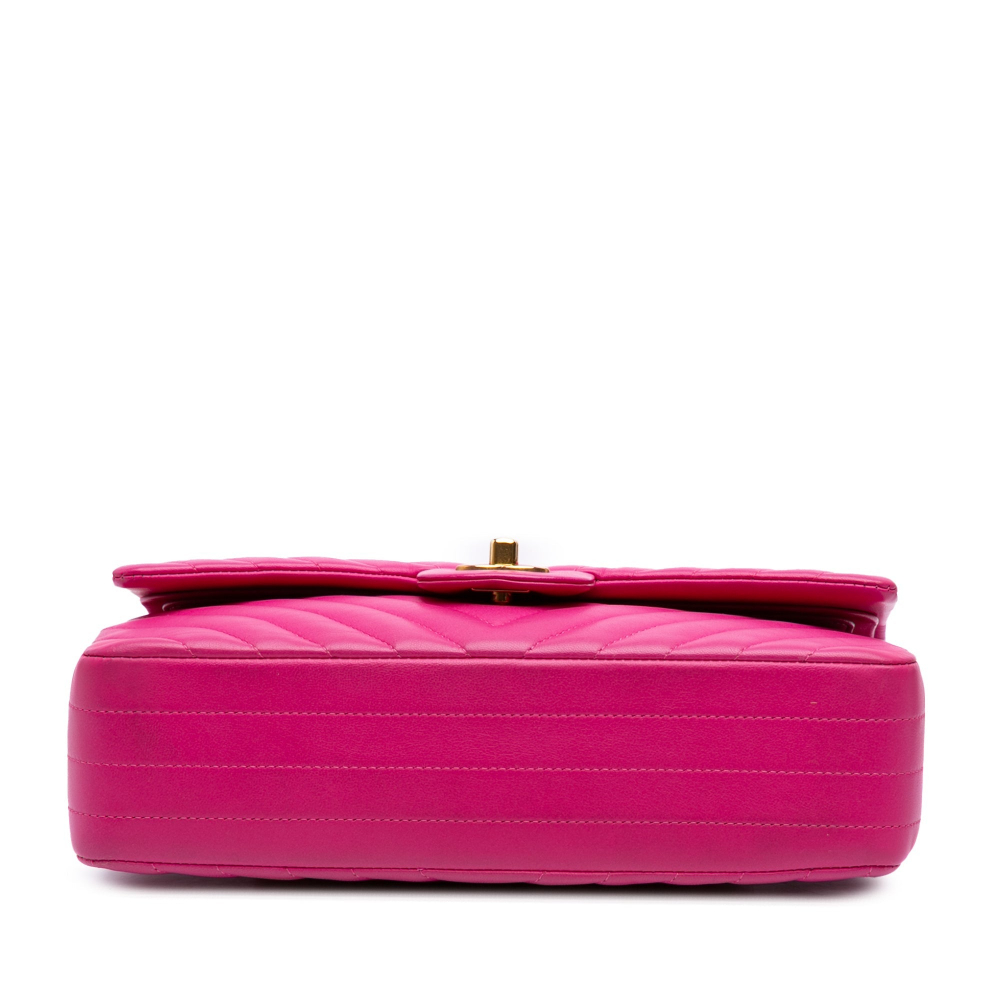 Chanel Classic Double Flap Medium Lambskin Leather Chevron Shoulder Bag Pink