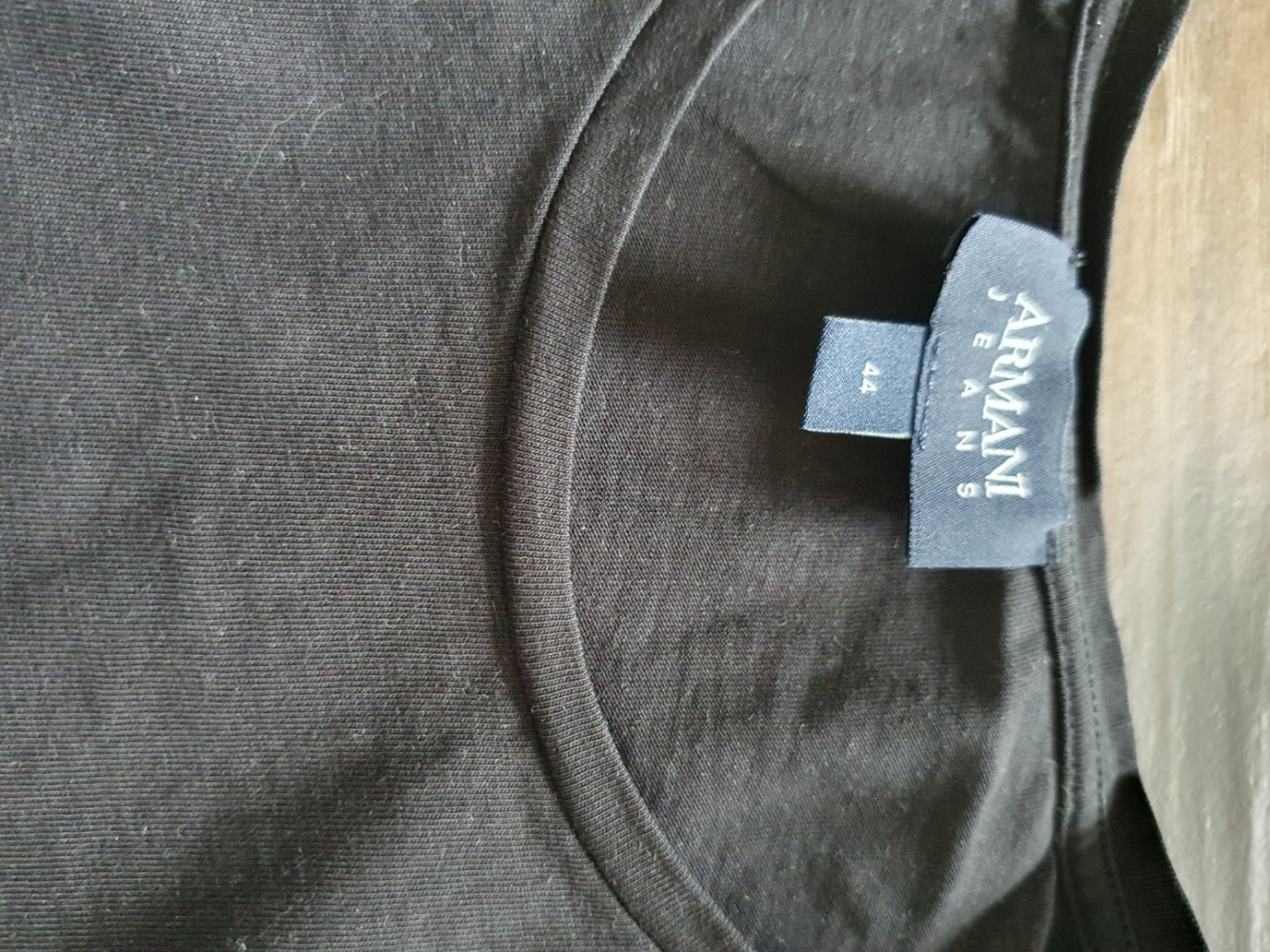 Armani Jeans Nach oben