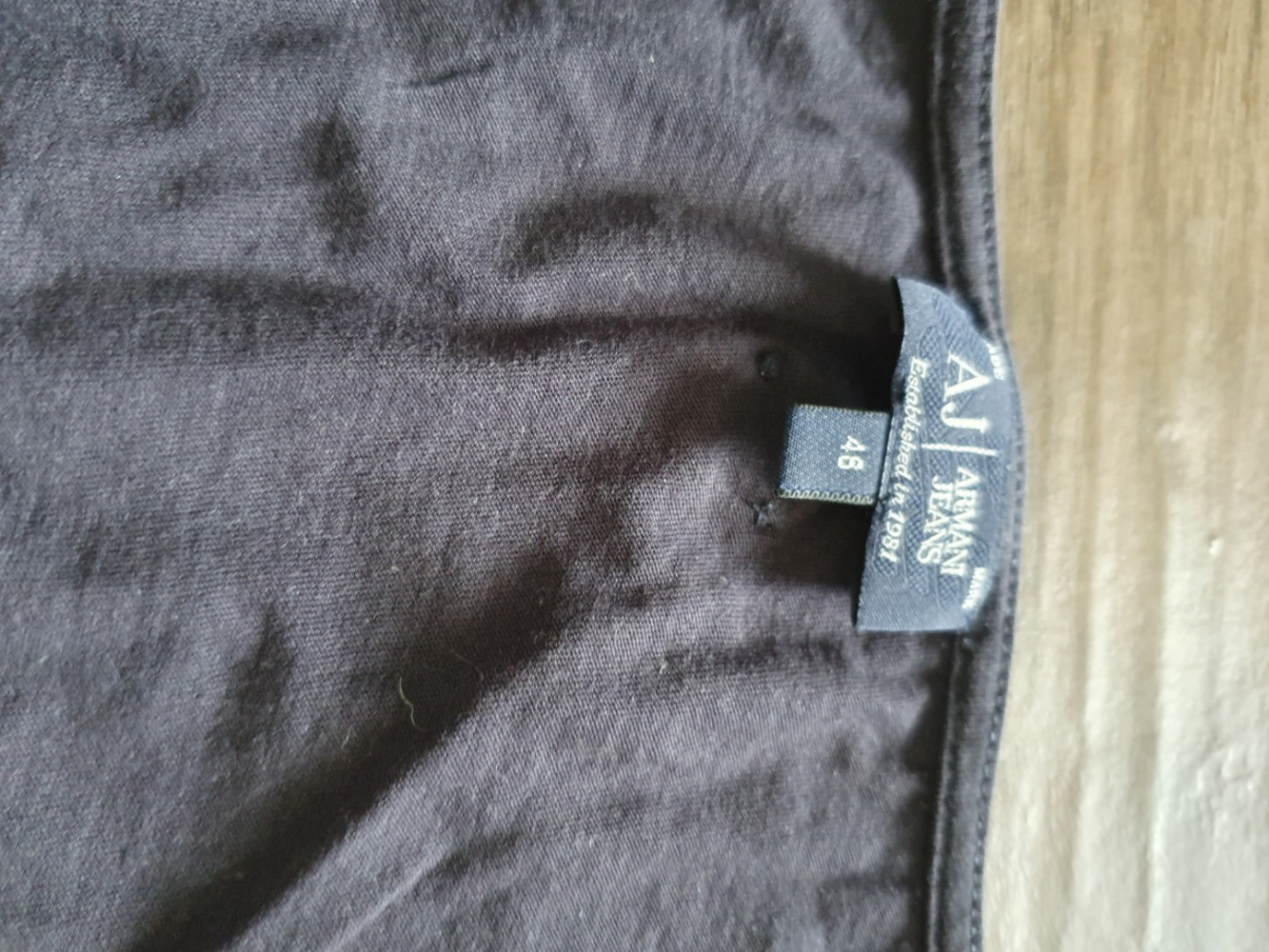 Armani Jeans Nach oben