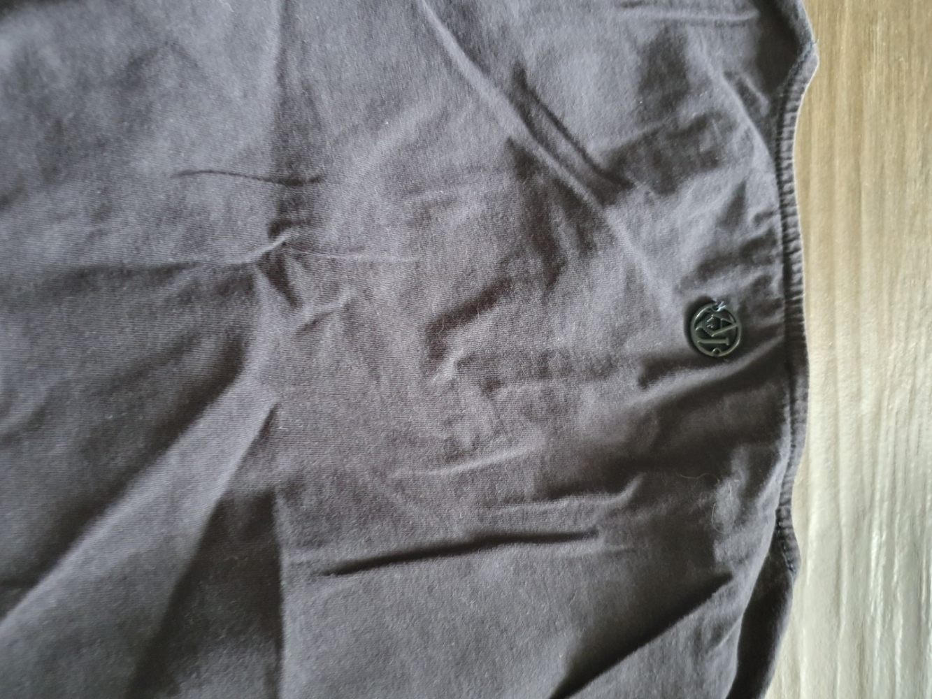 Armani Jeans Nach oben