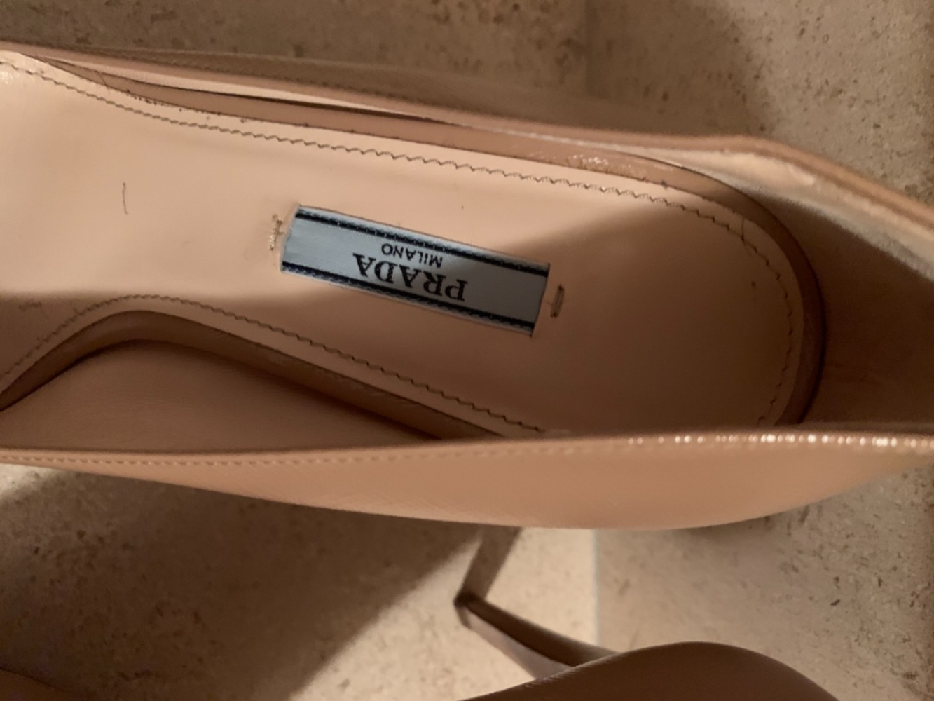 Prada AB Vernice Safran 40,5 beige Pumps