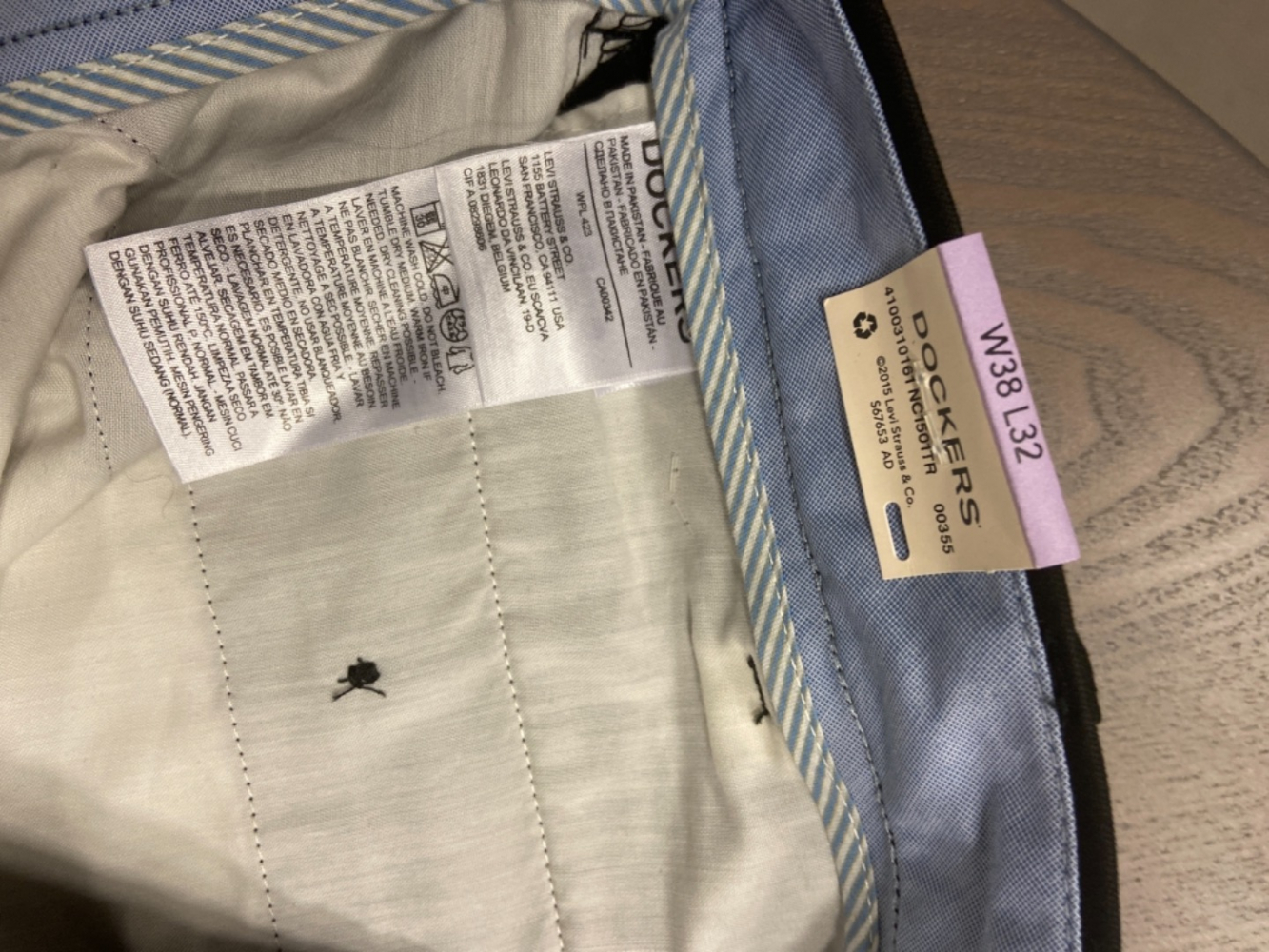 Dockers® Slim tapered