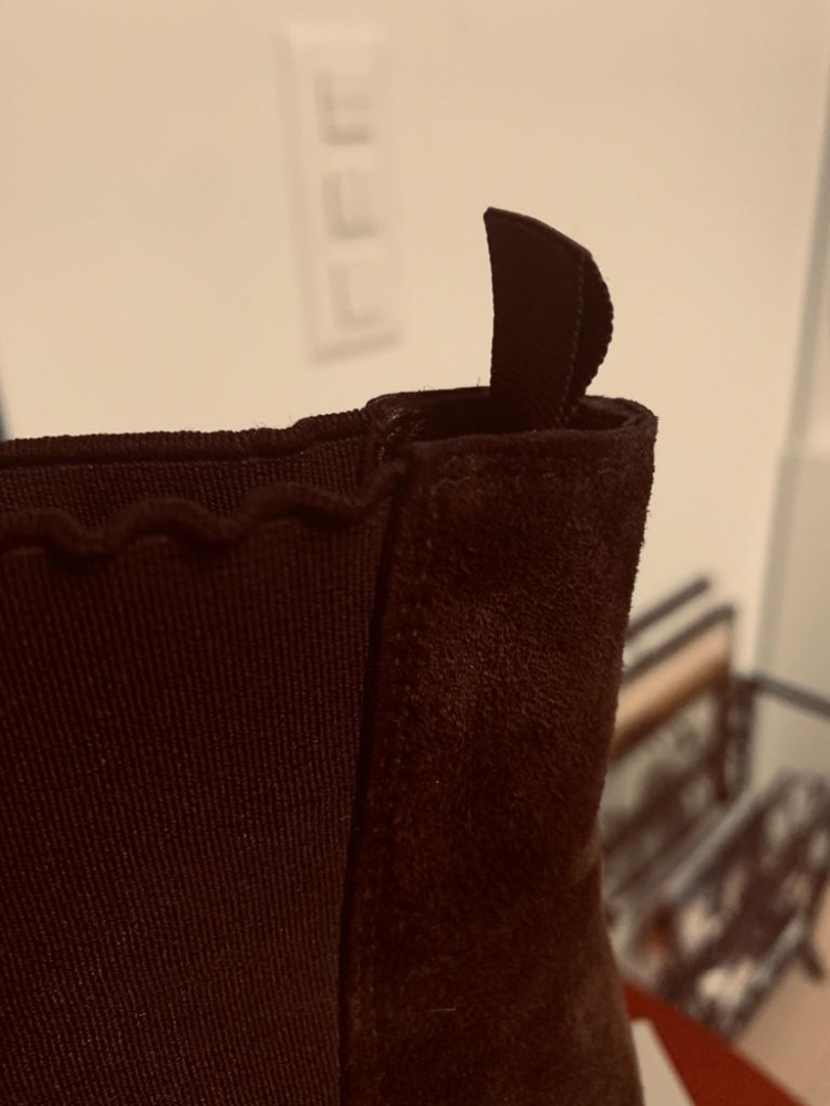 Hogan Chelsea Ankle Boots Suede Side Gusset Pointed Toe