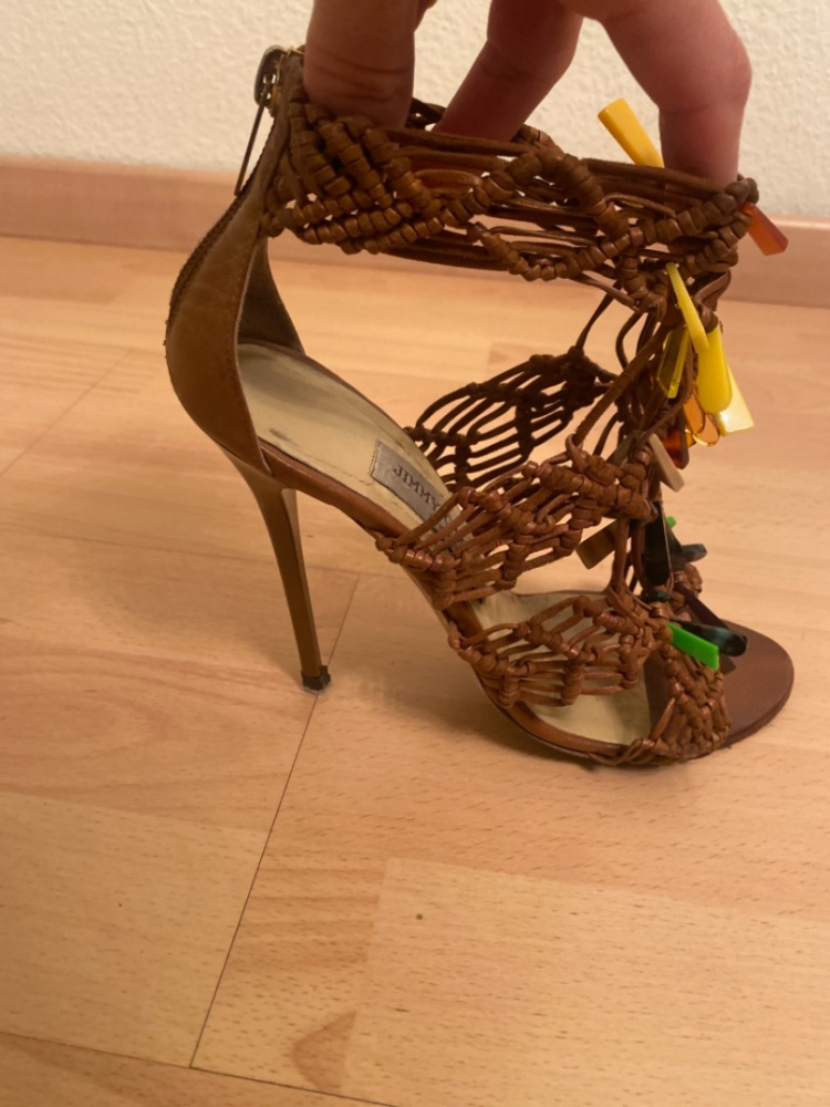 Jimmy Choo Mit brauner Iris verzierte Makramee-Sandalen aus Leder