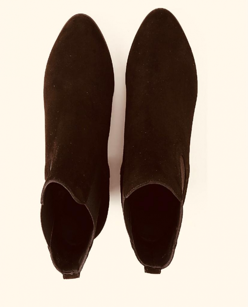 Hogan Chelsea Ankle Boots Suede Side Gusset Pointed Toe