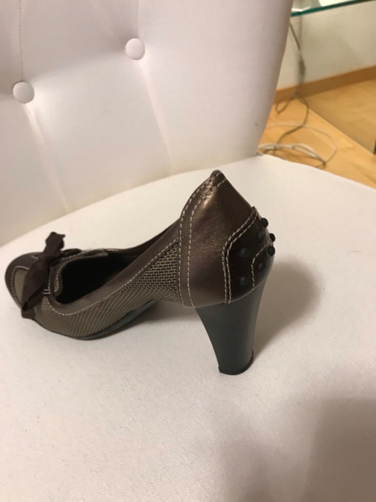 Tod's Vintage pumps