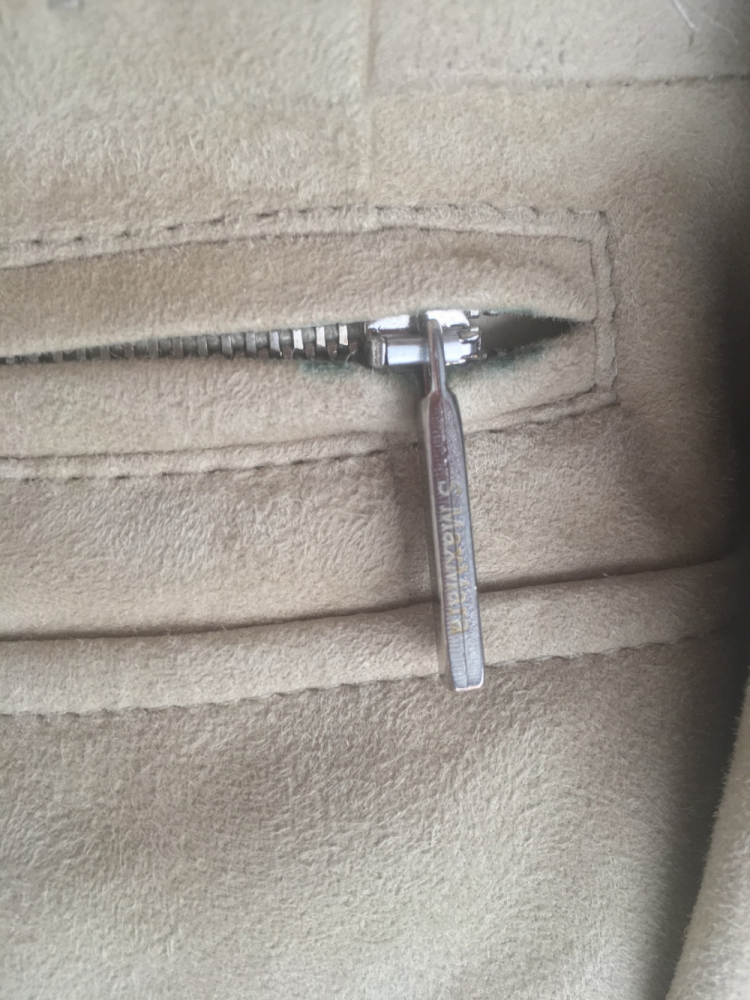 Max Mara Beigefarbener Wildledermantel