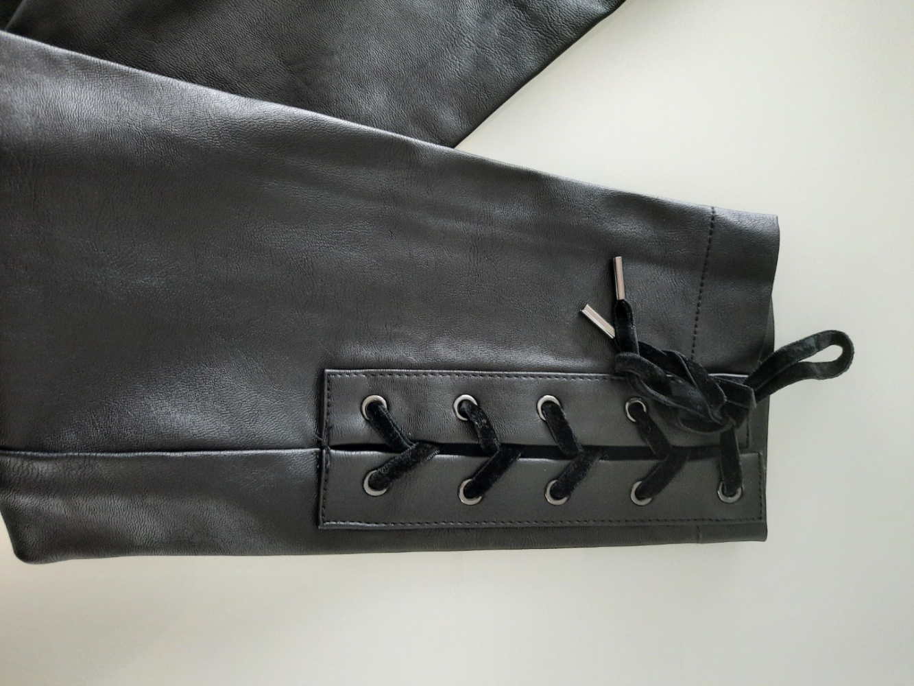 Guess Pantalon corset effet enduit