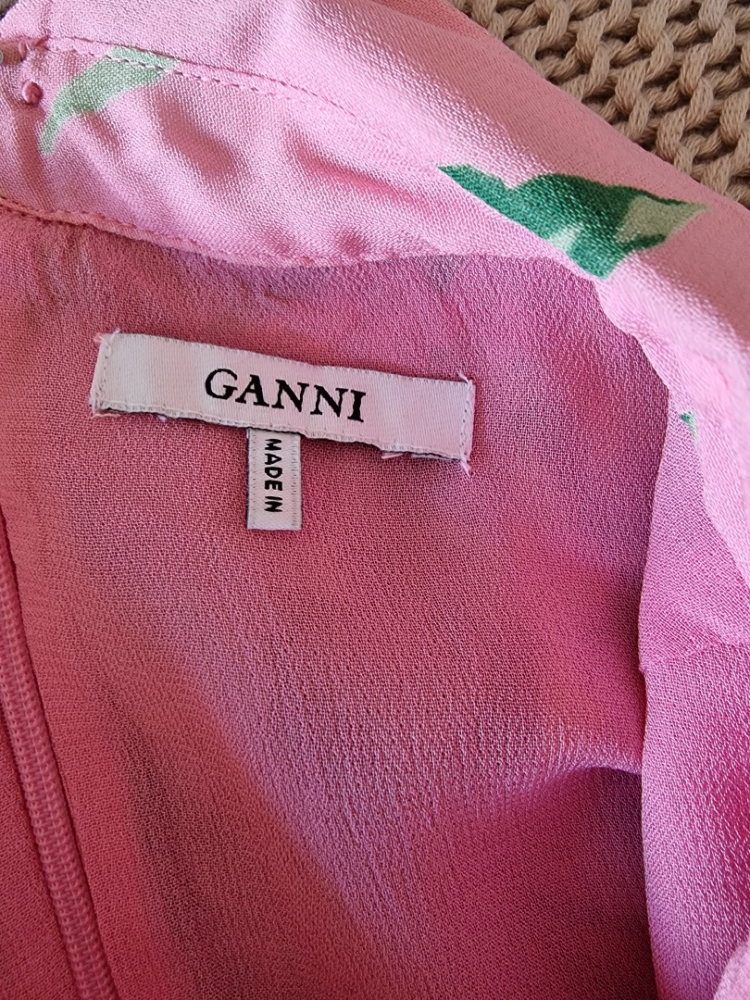 Ganni Robe rose à fleurs