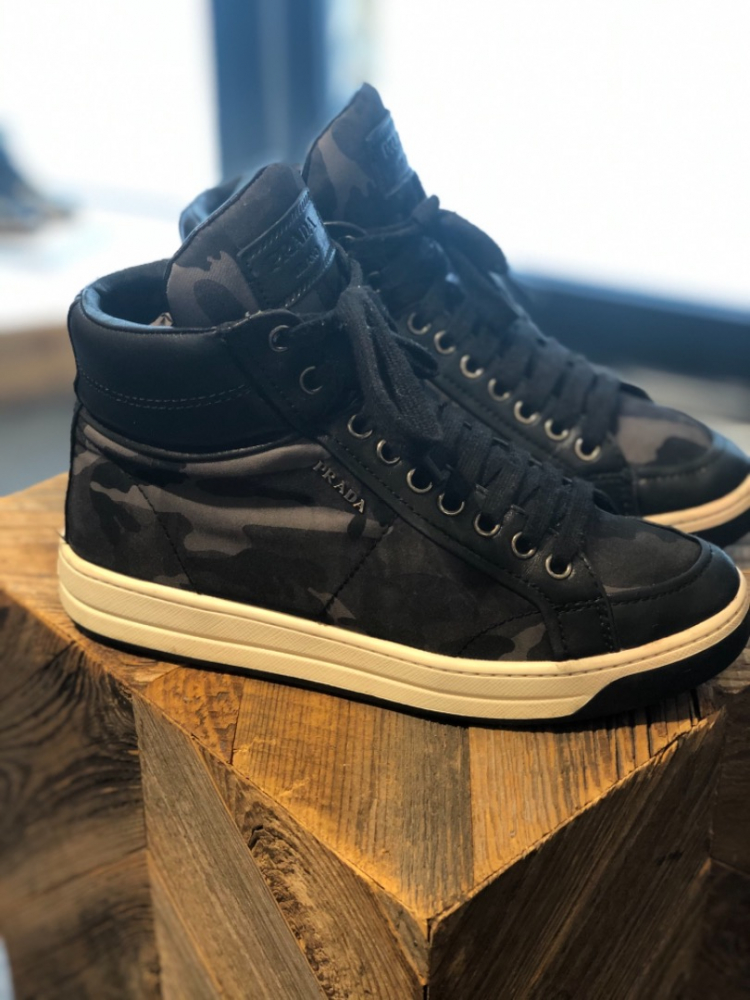 Prada Hohe Tops Turnschuhe