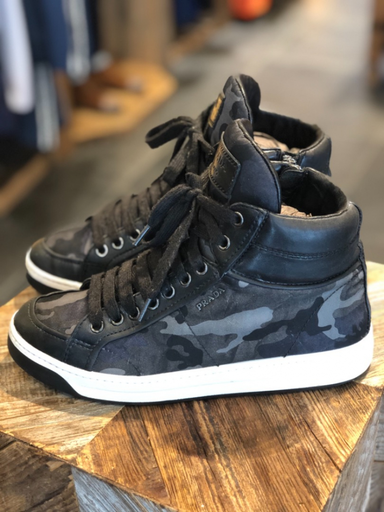 Prada Hohe Tops Turnschuhe