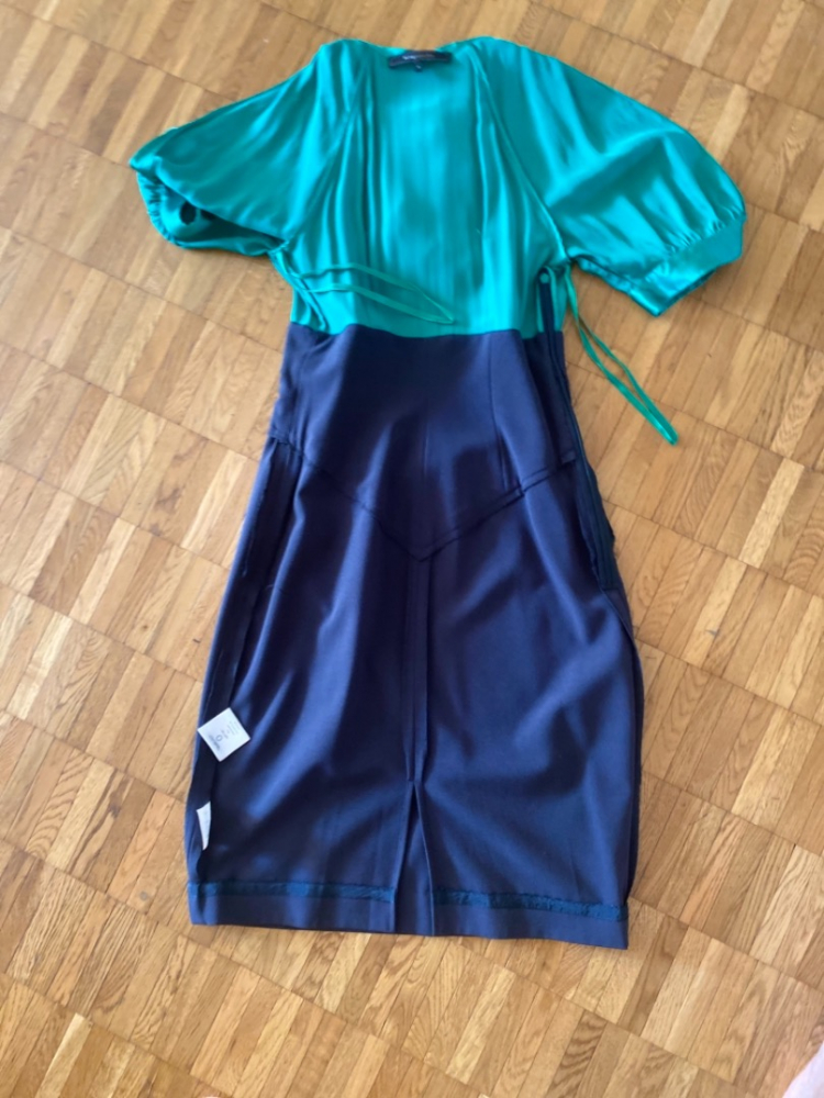 BCBG Max Azria Rezeption Kleid