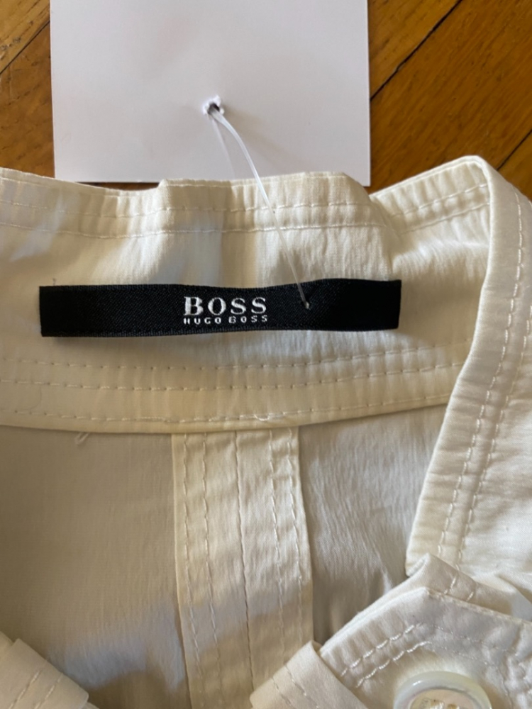 Hugo Boss Weißes langes Kleid mit Knöpfen