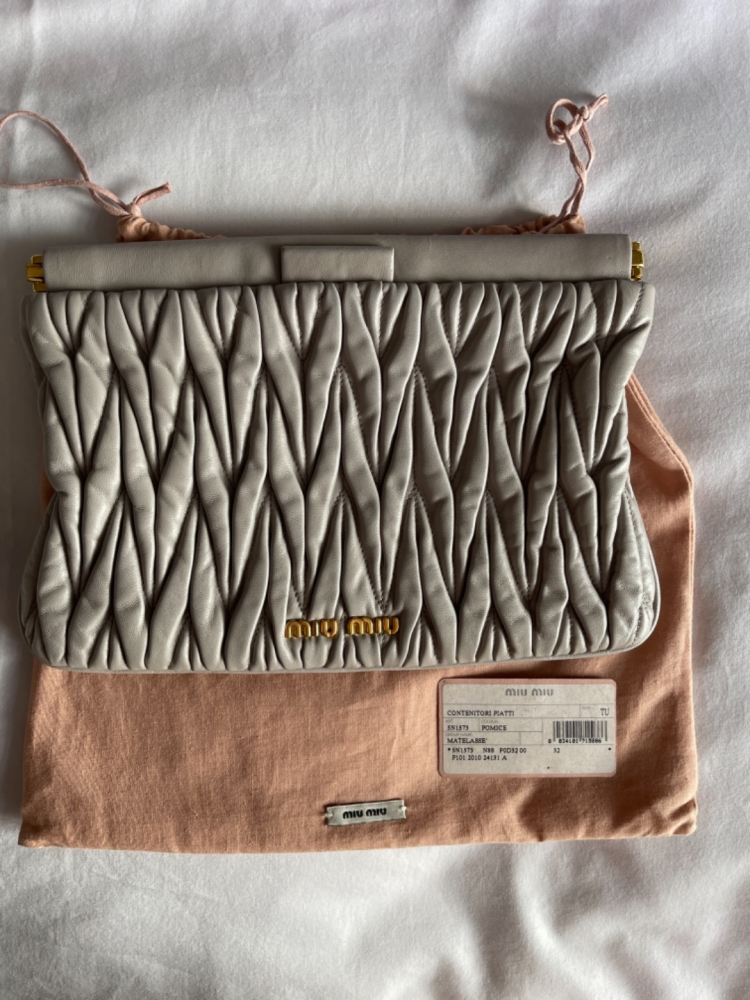 Miu Miu Pochette