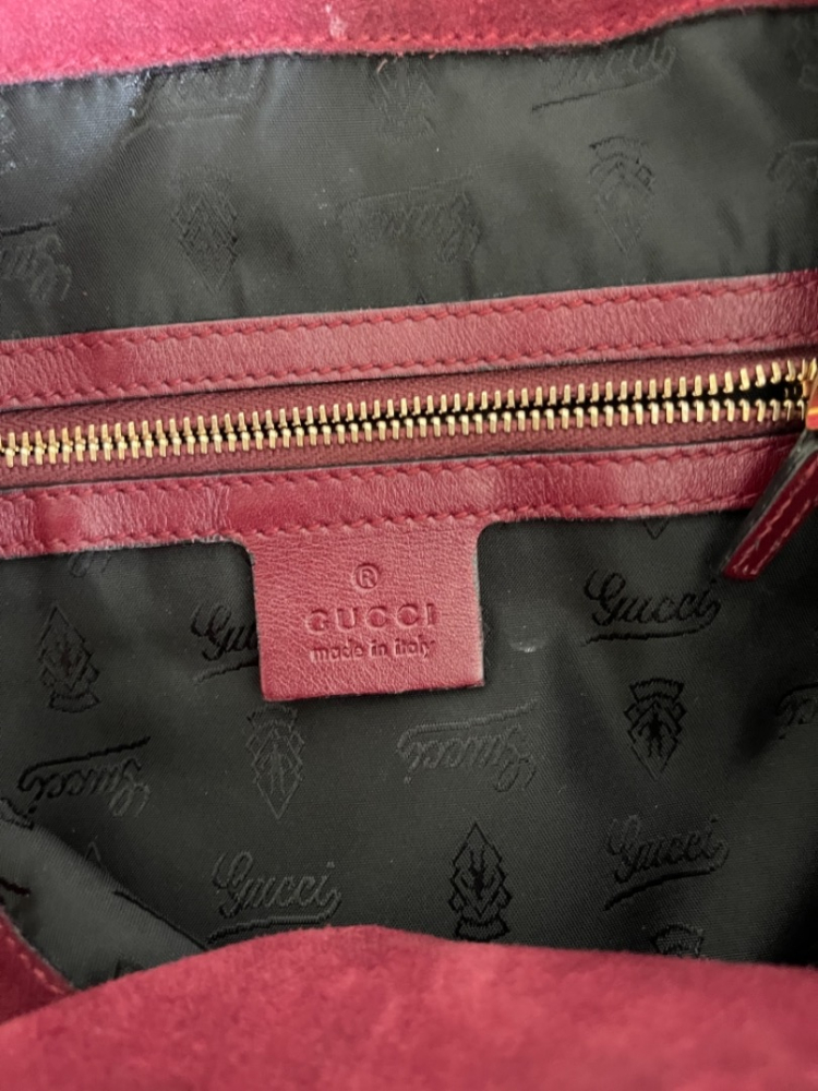 Gucci Indy Bag in Bordeaux