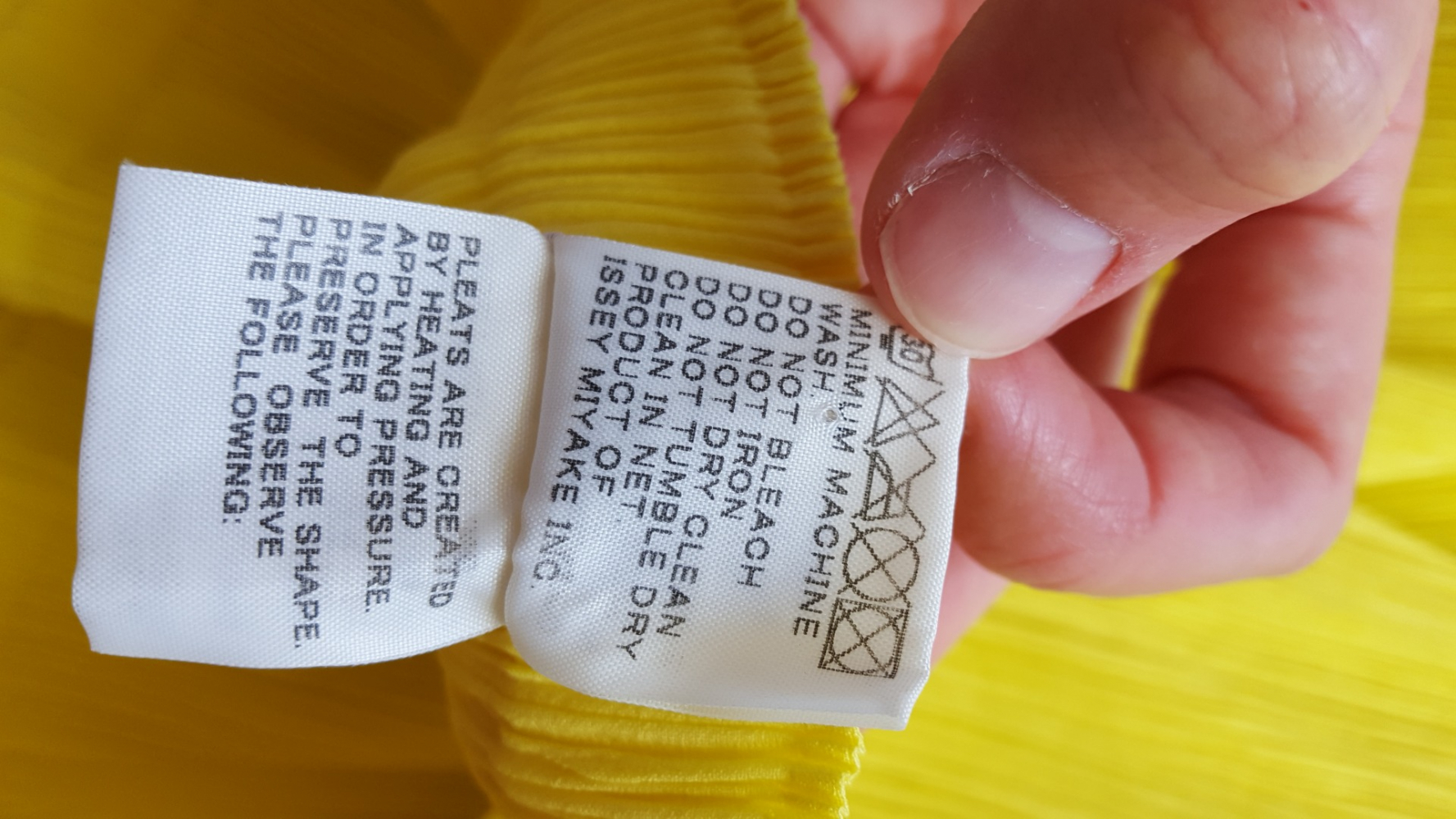 Issey Miyake Yellow pleated skirt if95-fg202