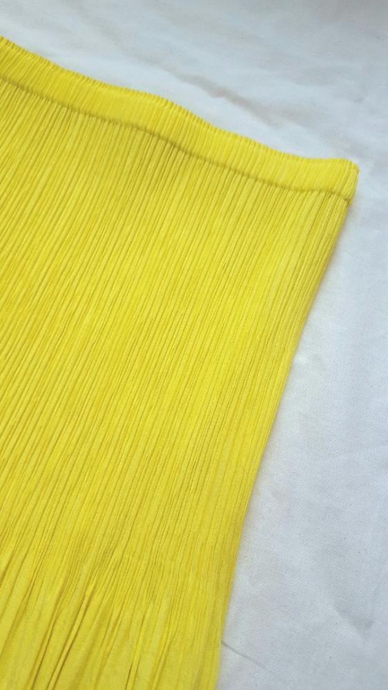 Issey Miyake Yellow pleated skirt if95-fg202