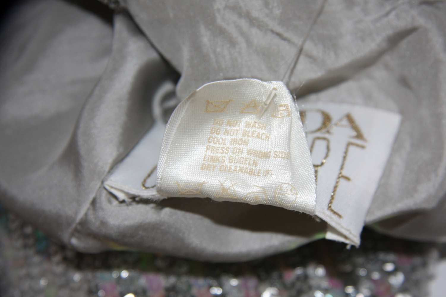 Escada Paillettenkleid