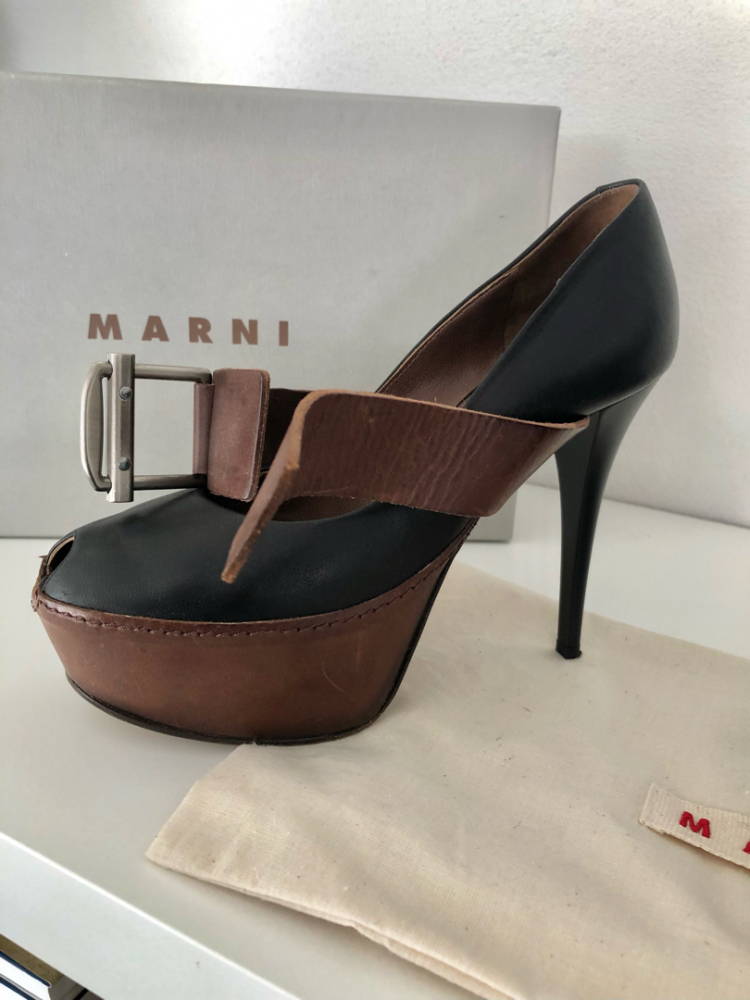 Marni Escarpins à lanière