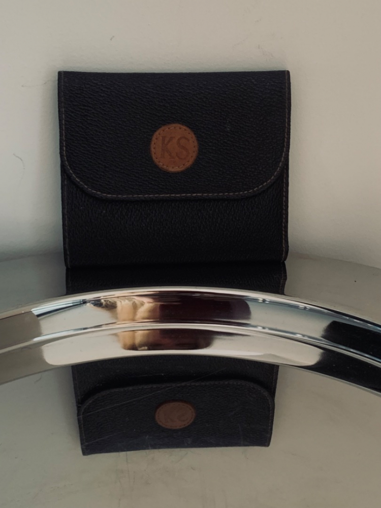 Gucci Ken Scott Petit portefeuille en cuir caviar