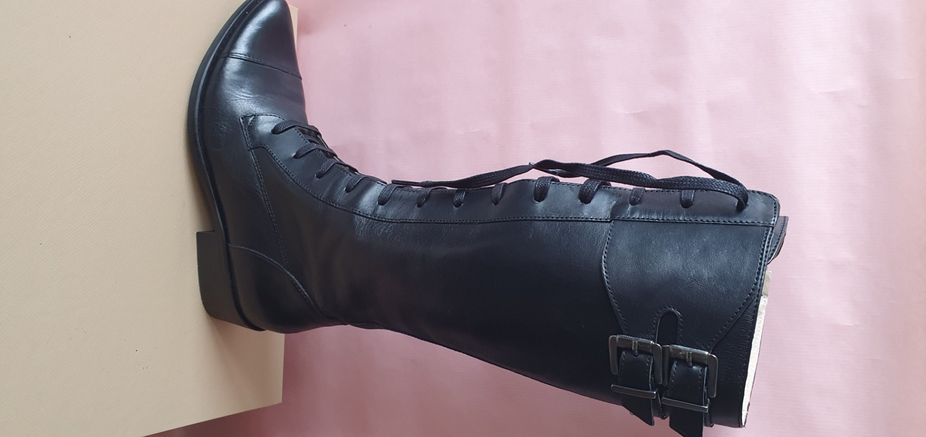 San Marina Schnürstiefel