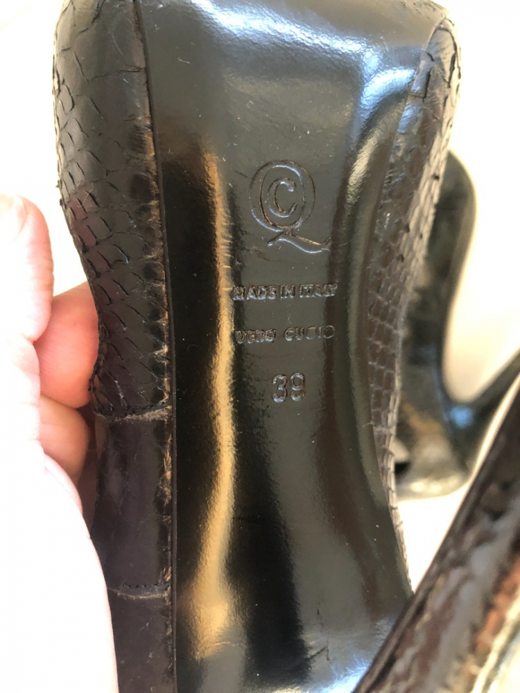 Alexander McQueen Leather heels