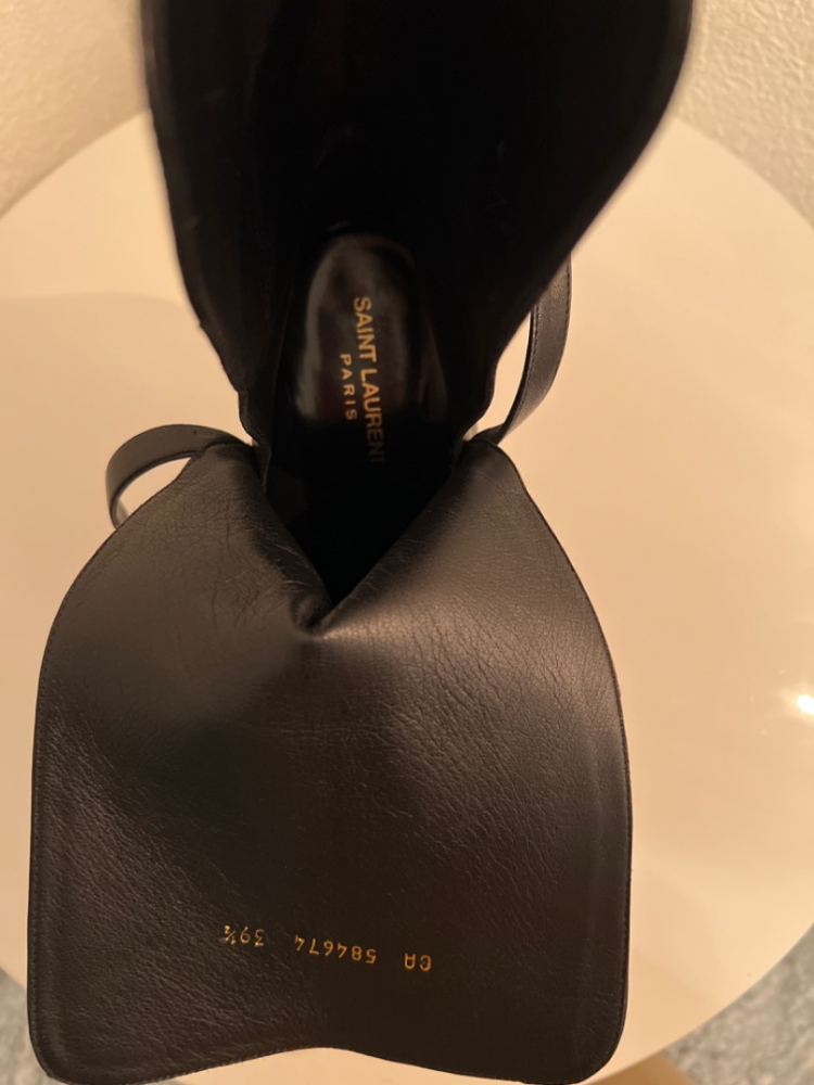 Yves Saint Laurent Bottes