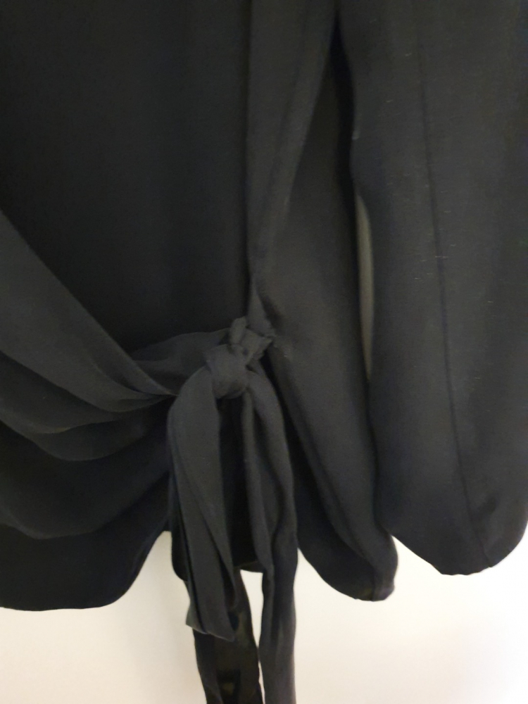Hoss Intropia Black silk jacket