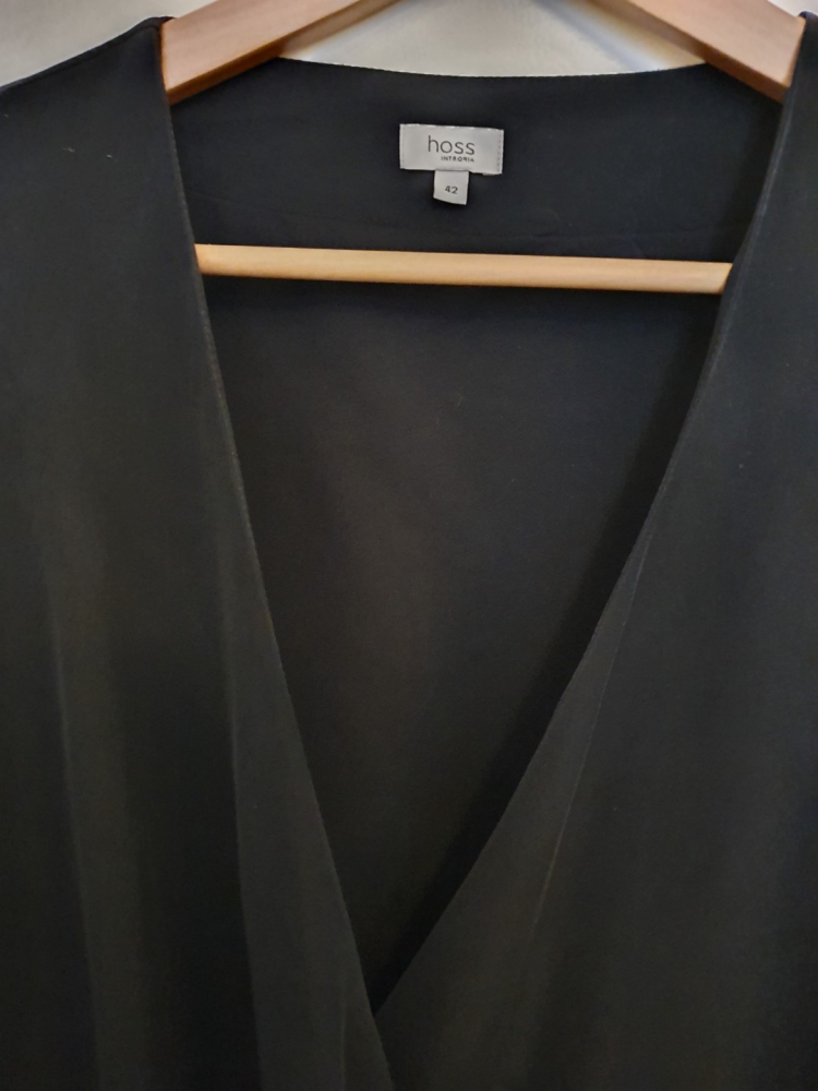 Hoss Intropia Black silk jacket