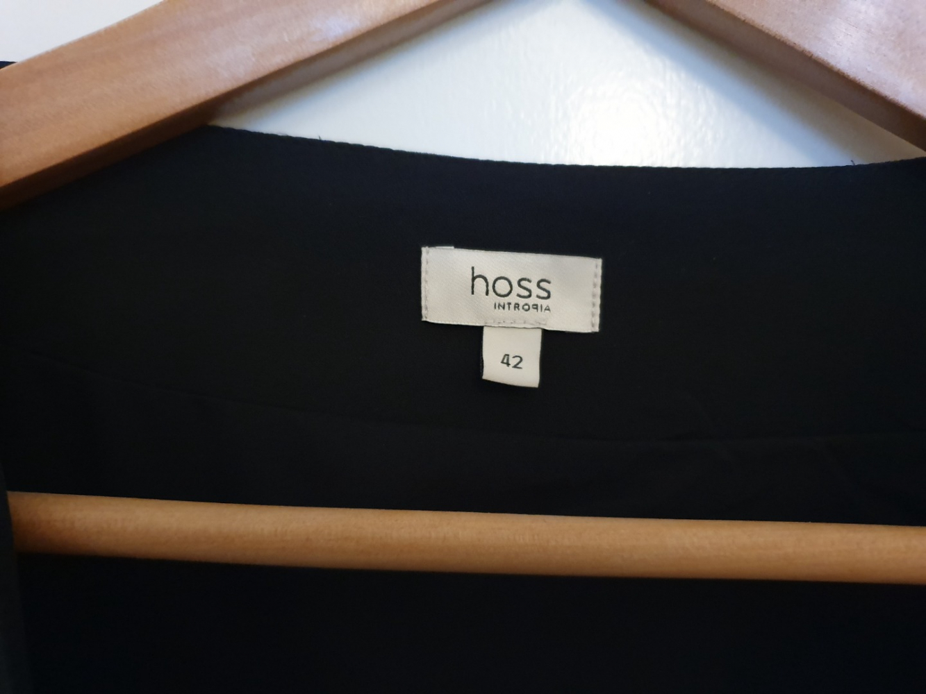 Hoss Intropia Black silk jacket