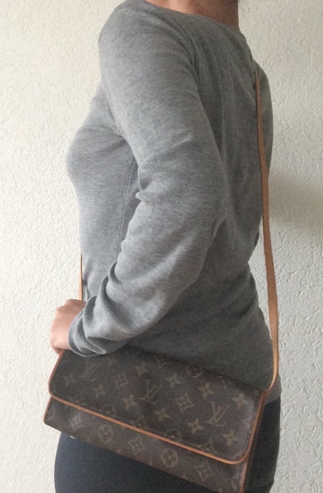 Louis Vuitton Schultertasche