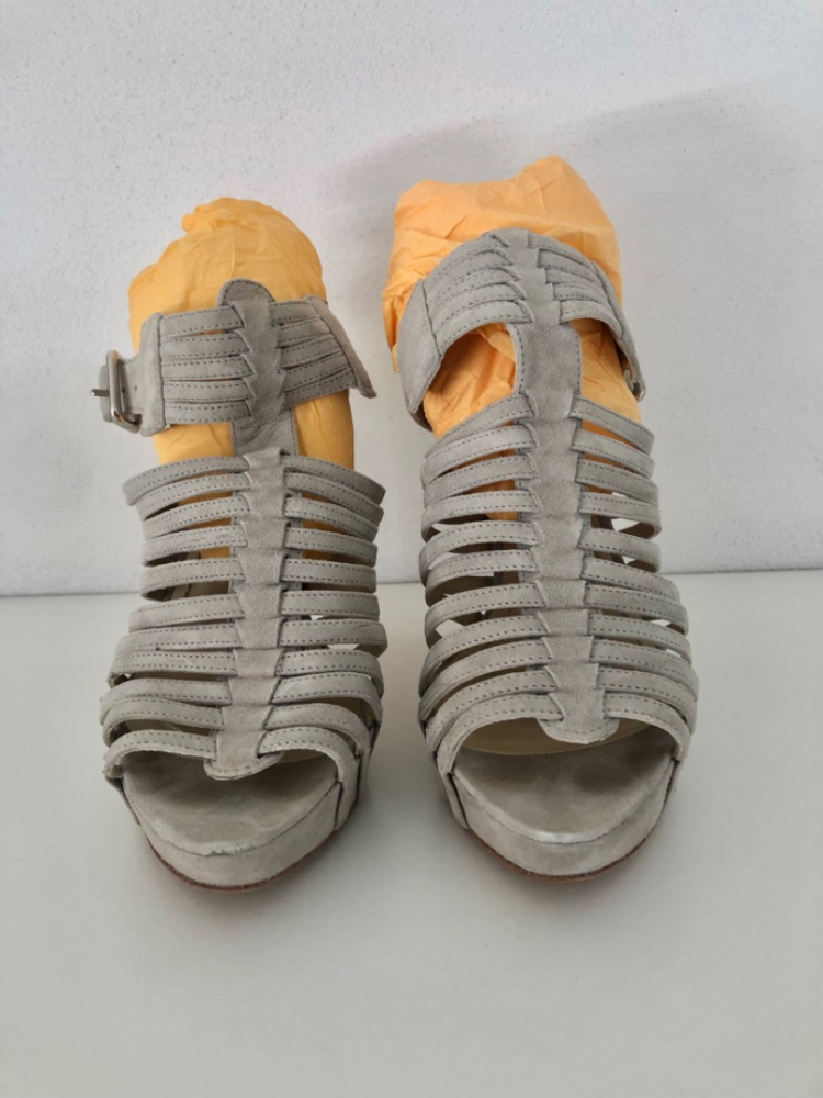 Navyboot Sandales compensées en suede.