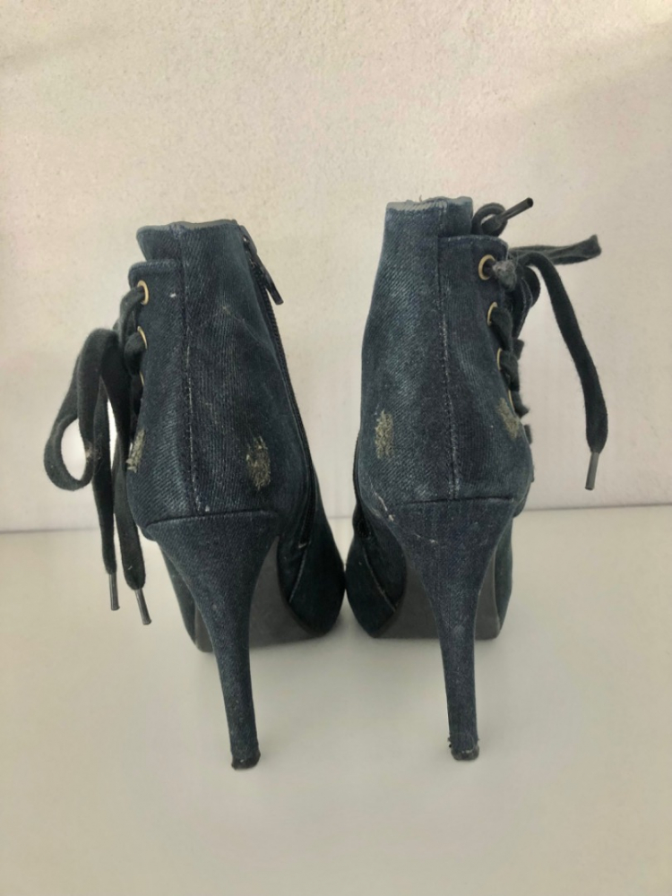 Ash Frühlingsstiefeletten aus Denim