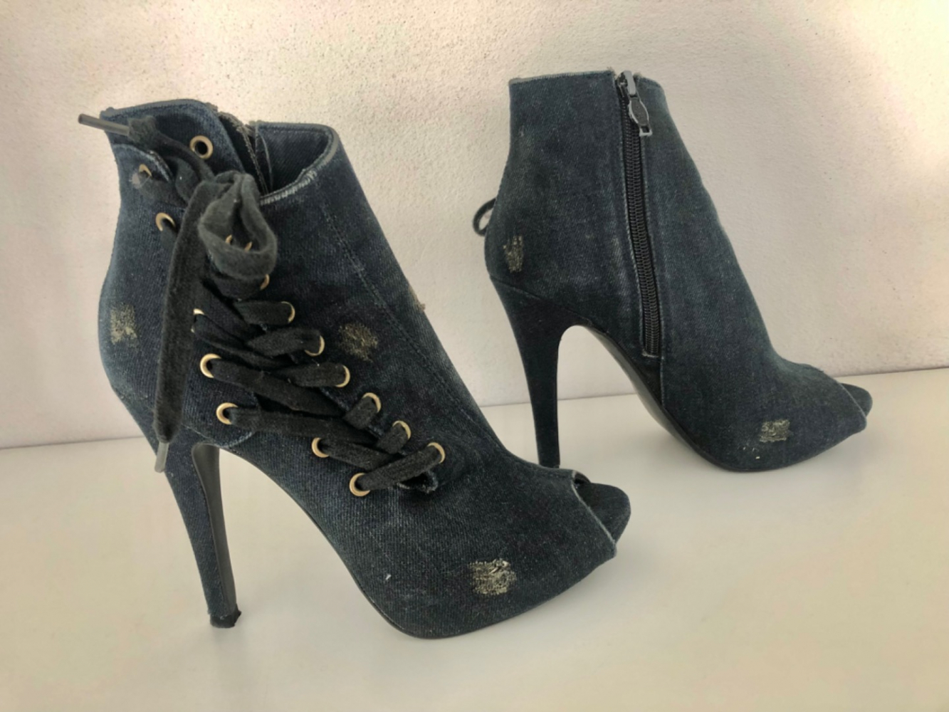 Ash Frühlingsstiefeletten aus Denim