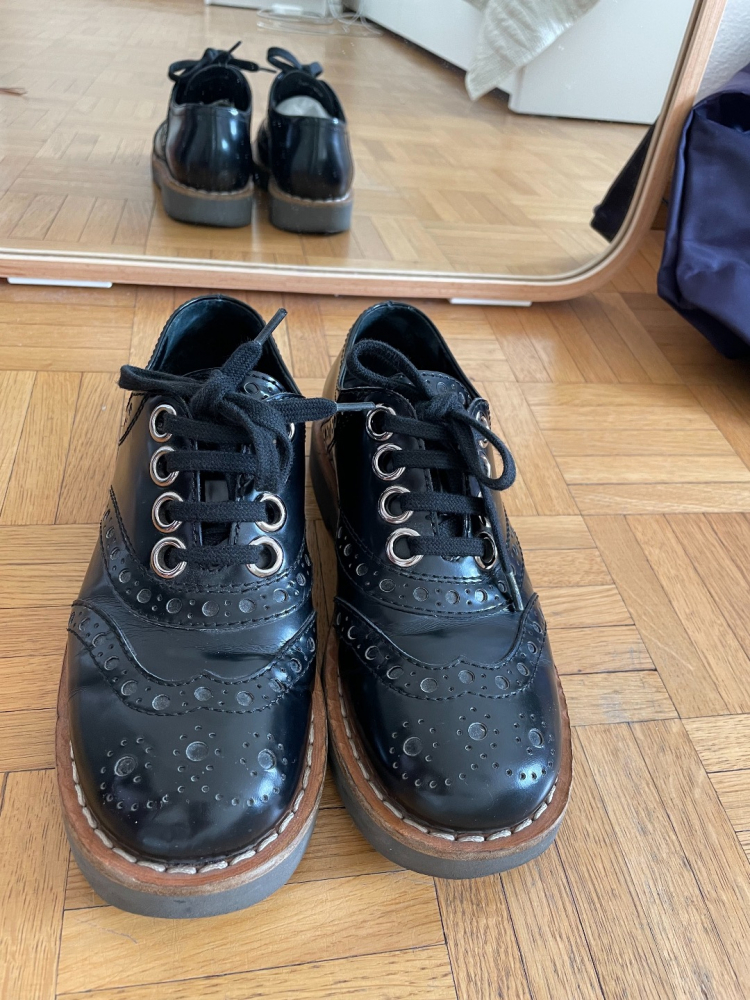 Miu Miu Brogues en cuir