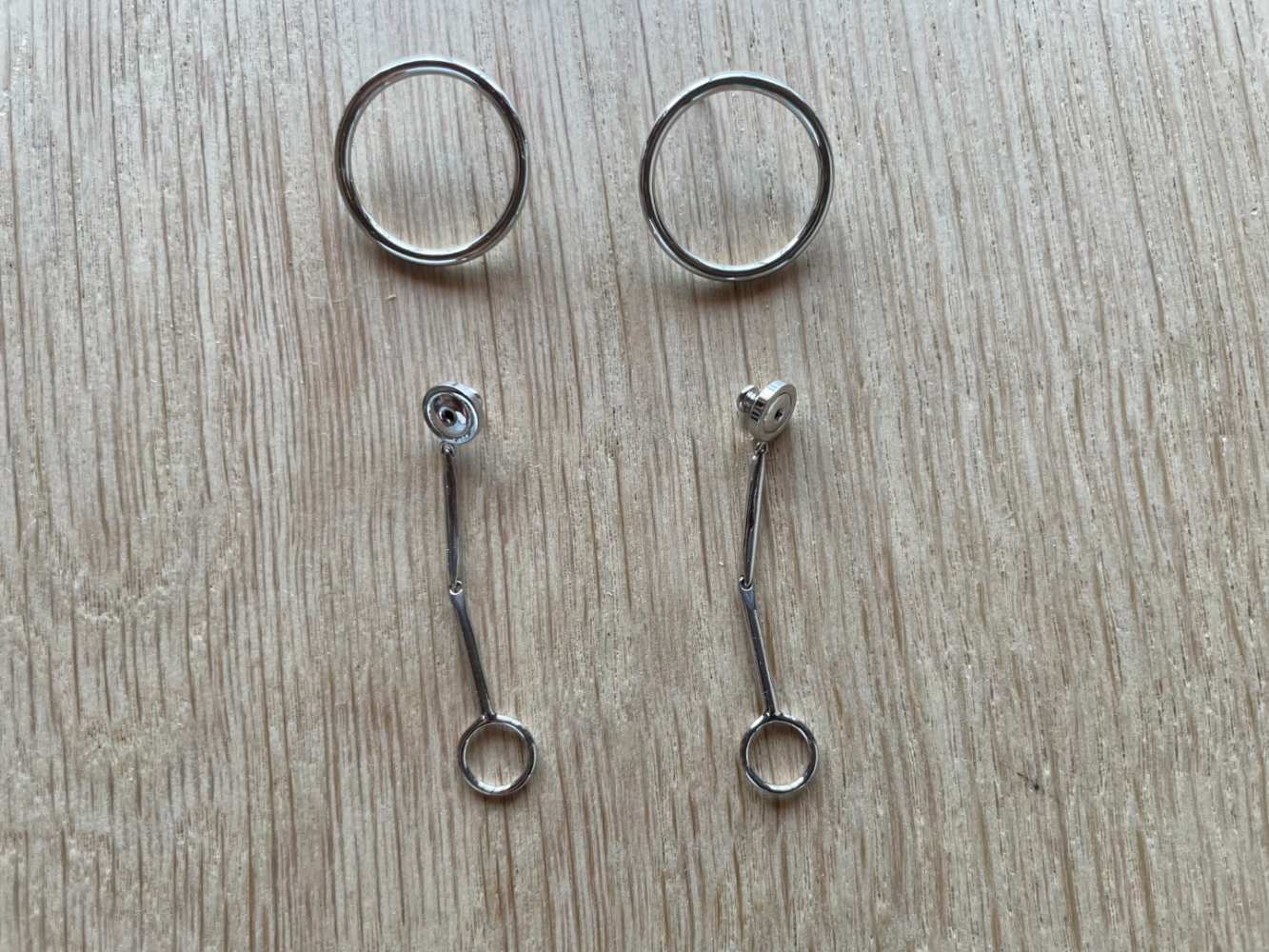 Christian Dior Wonderful Dior circle drop earrings!