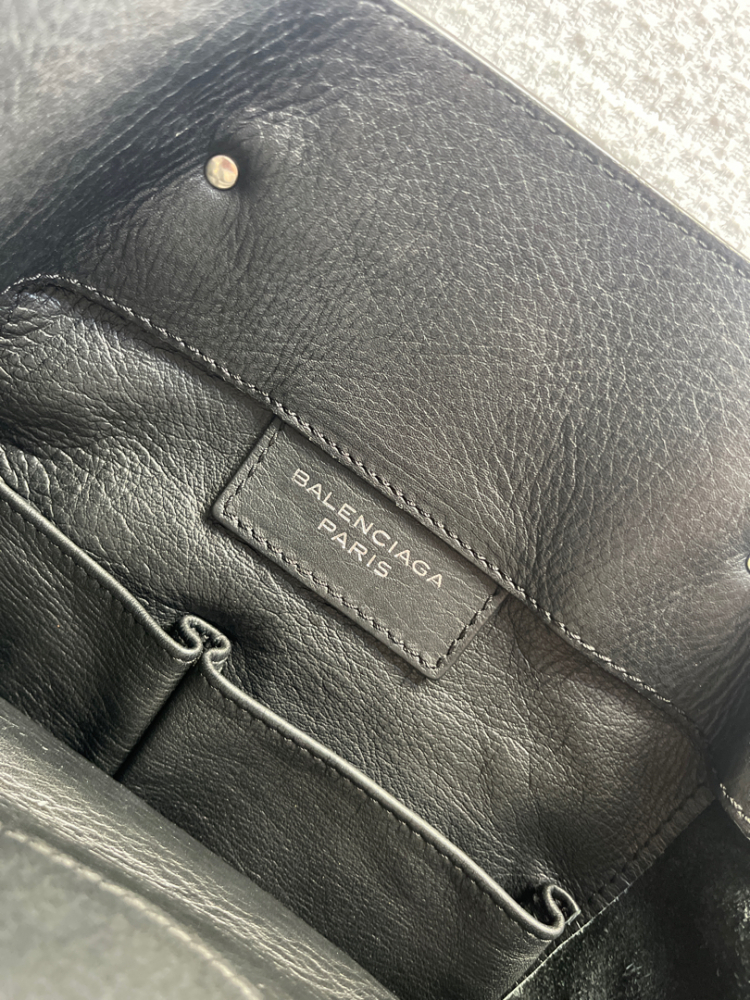 Balenciaga Papier