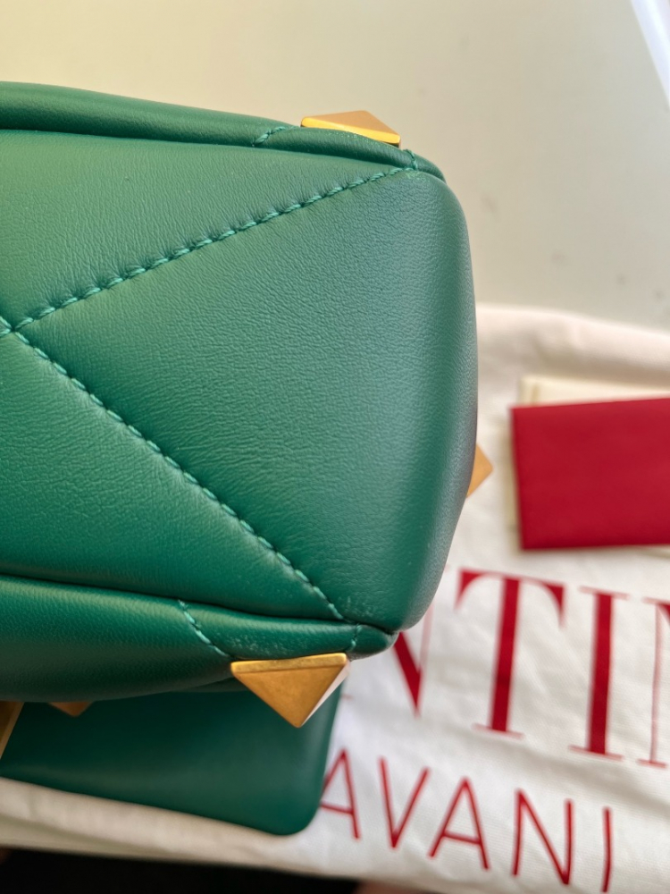 Valentino pochette 'Roman Stud' (clous)