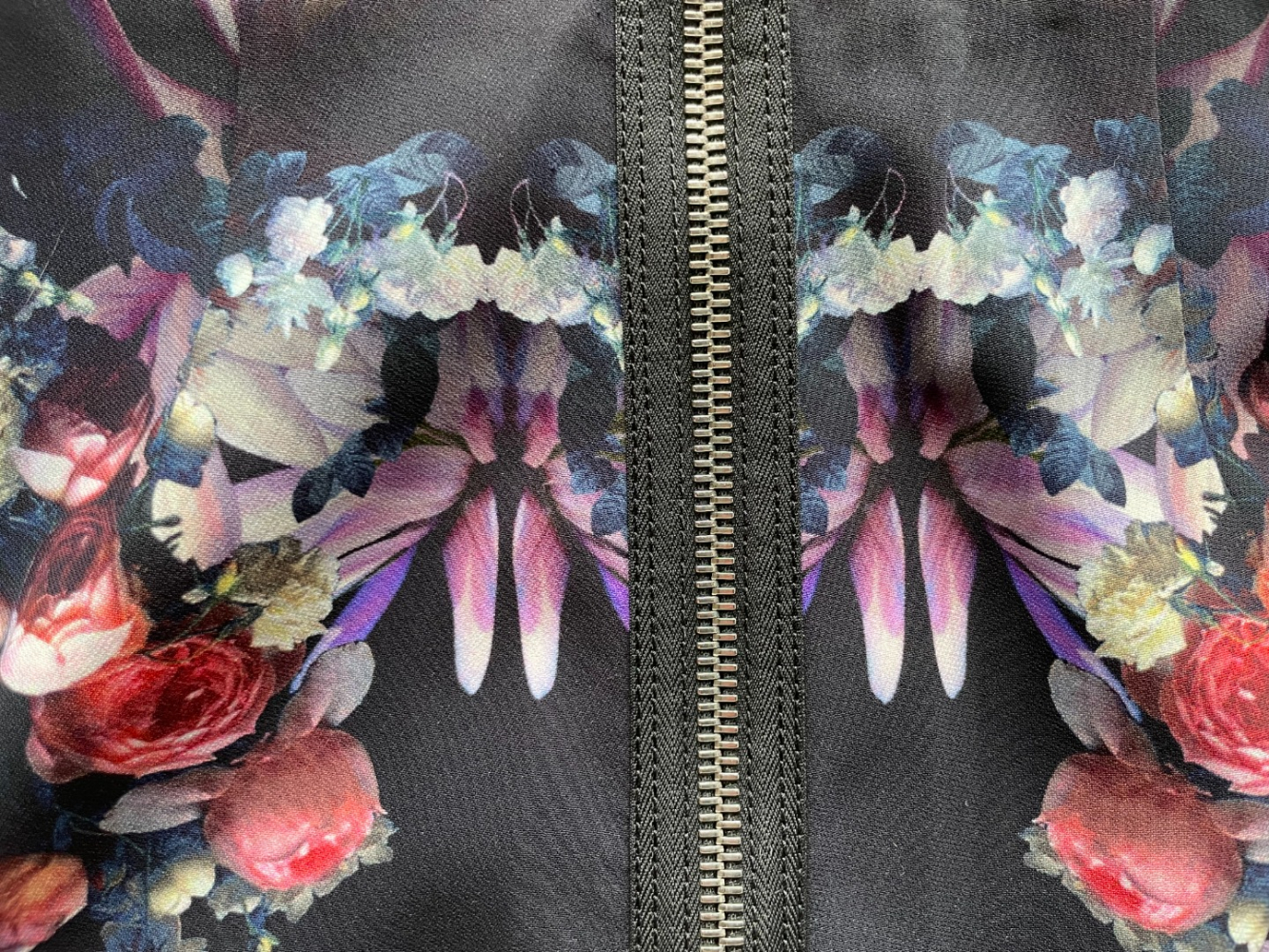 Givenchy Superbe - et rare - jupe florale Givenchy à fermeture éclair.