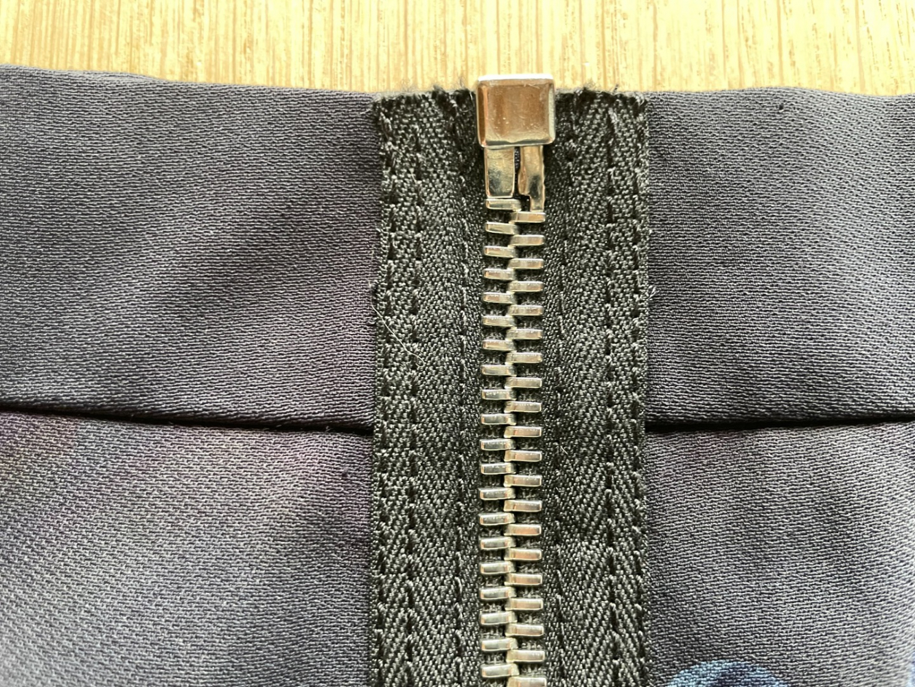 Givenchy Superbe - et rare - jupe florale Givenchy à fermeture éclair.