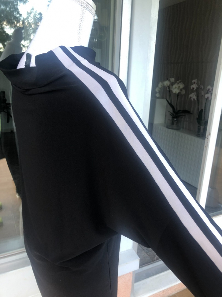 Norma Kamali casual dress