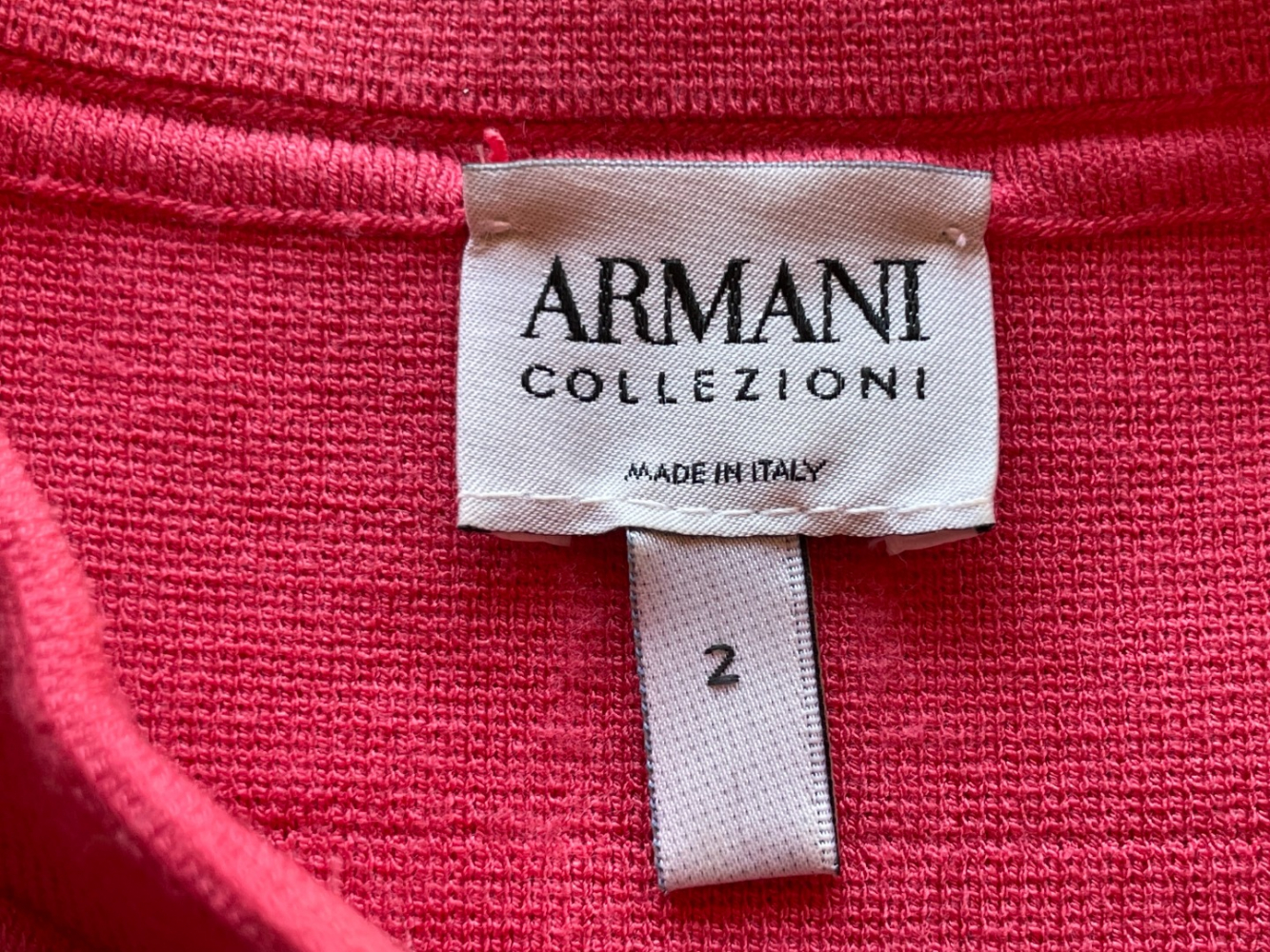 Armani Collezioni Very pretty rose-colored knit zip-up jacket.