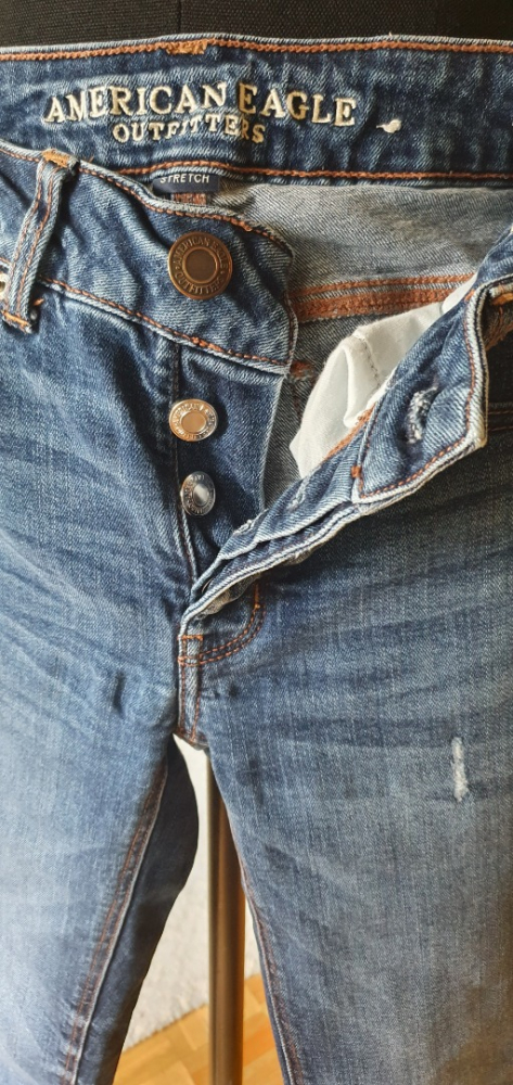 American Eagle jean