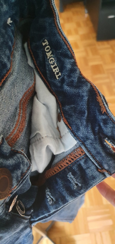 American Eagle jean