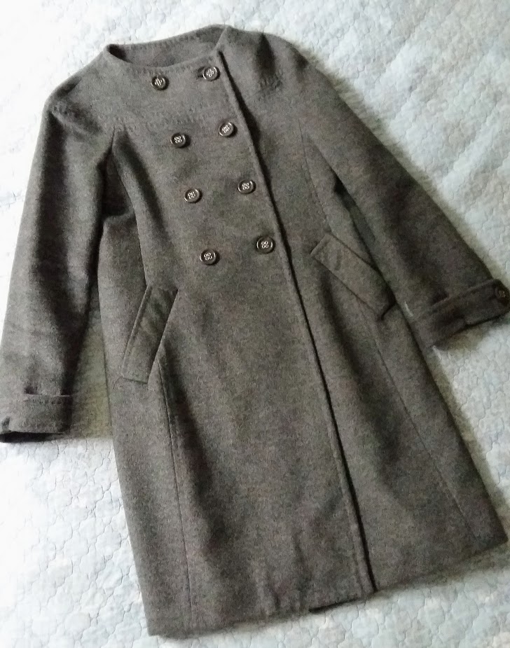 BCBG Max Azria Mantel