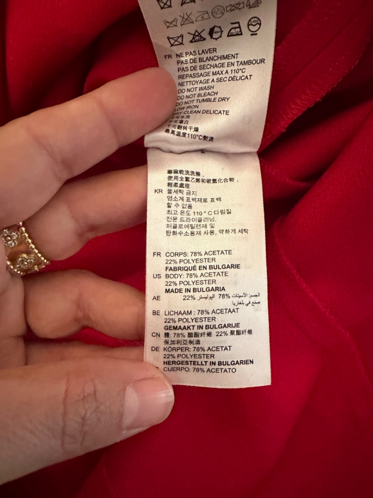 Sandro Schönes, fließendes Kleid