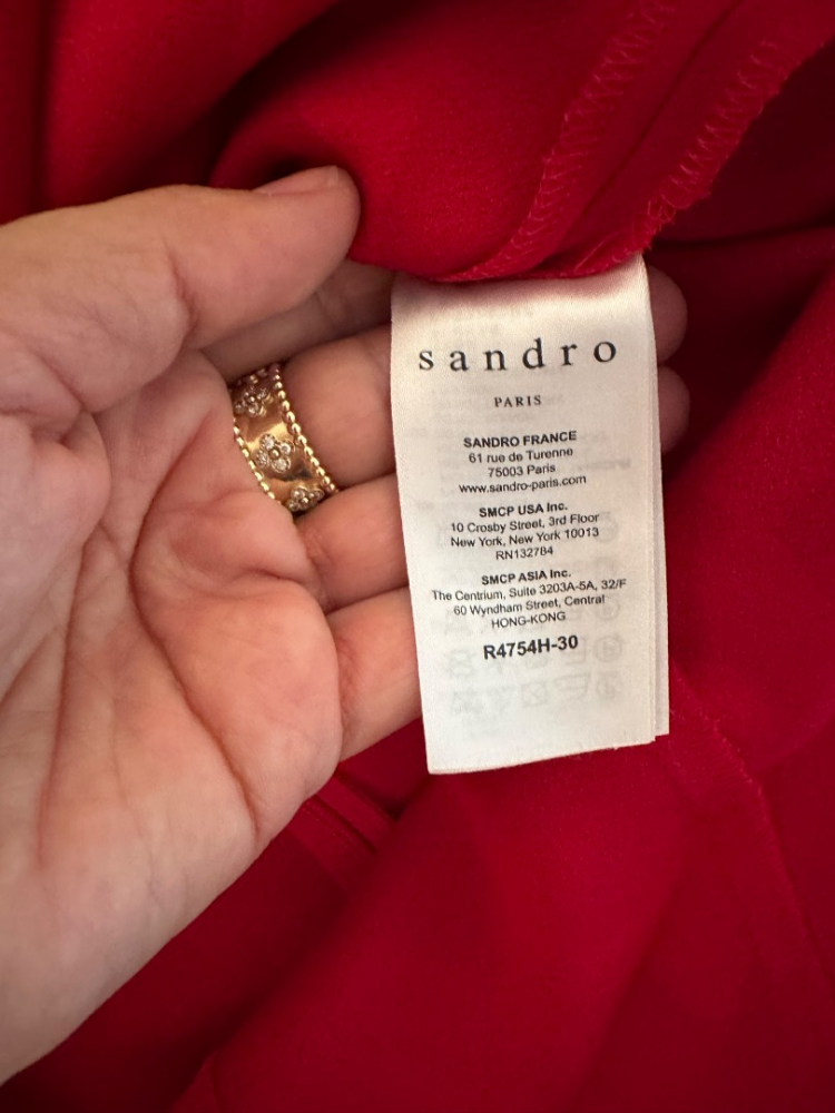 Sandro Schönes, fließendes Kleid