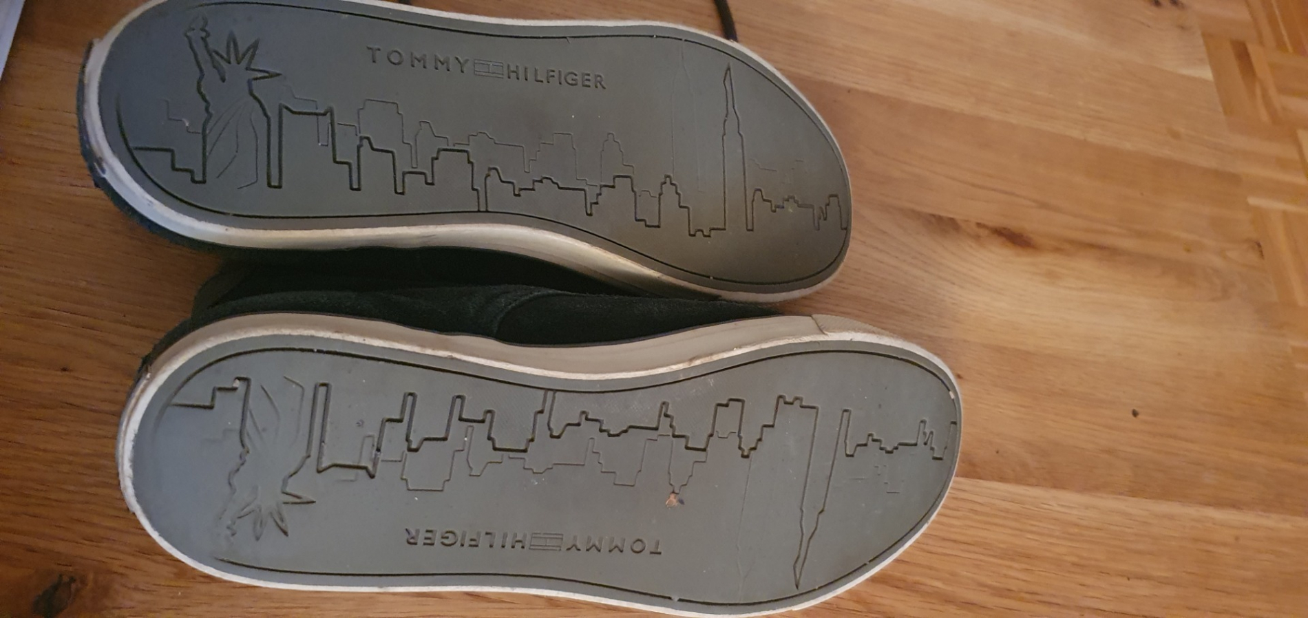 Tommy Hilfiger Chaussure  en daim